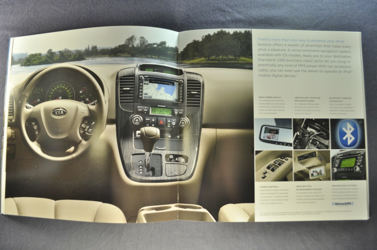 2012 Kia Sedona Catalog Sales Brochure LX EX SUV Excellent
