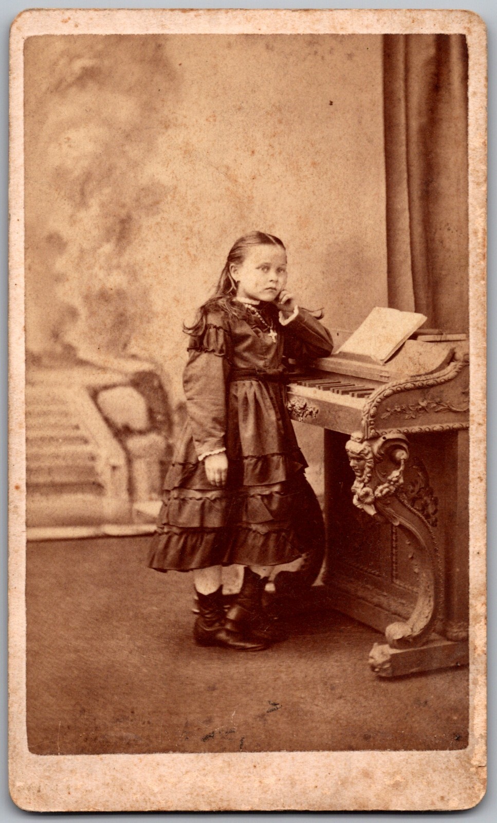 ANTIQUE CDV CIRCA 1870s CUTE LITTLE GIRL AND HER ORNATE PIANO UNMARKED