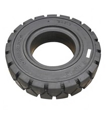 Forklift Tire 7.00-12 (5in Rim) Solid Pneumatic Black Traction |