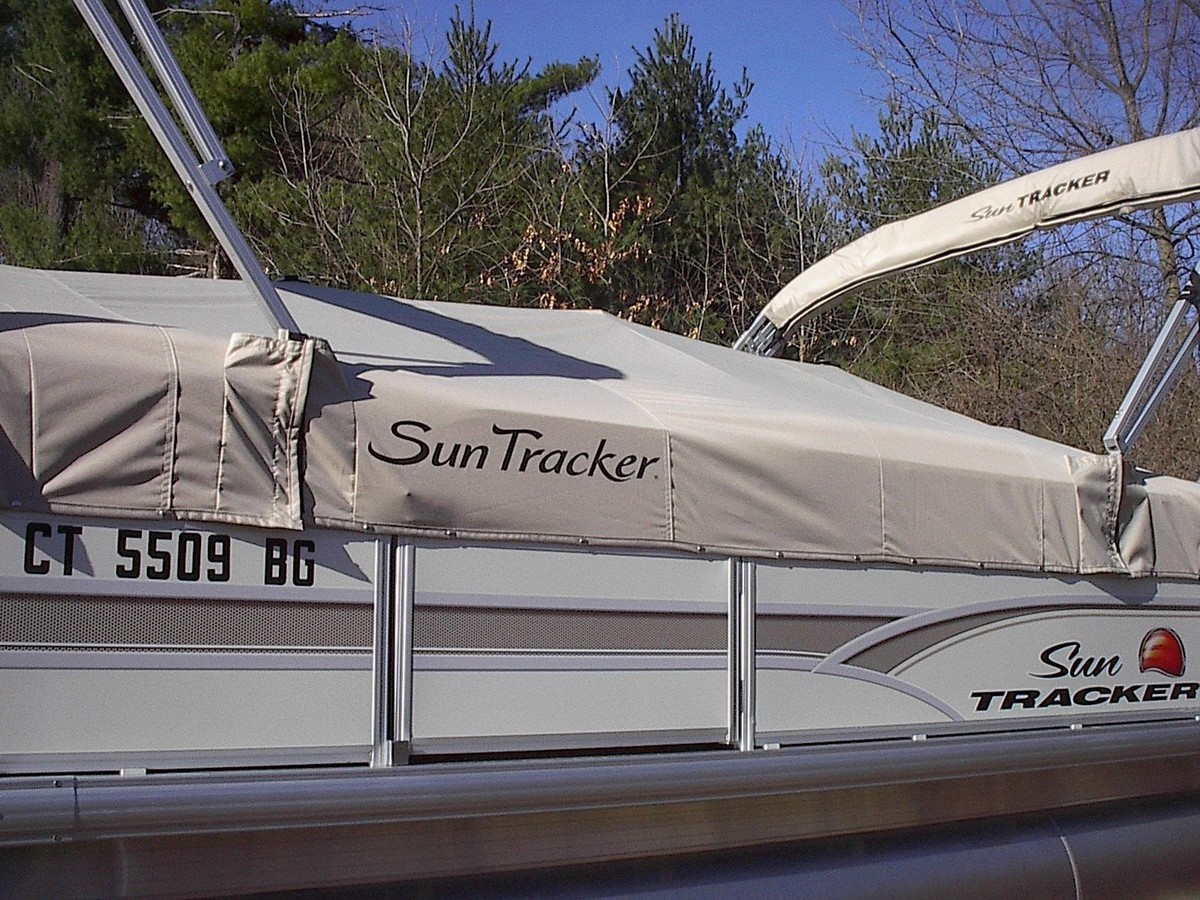 Sun Tracker Pontoon Boat Cover 305706 Fishin Barge 20 DLX