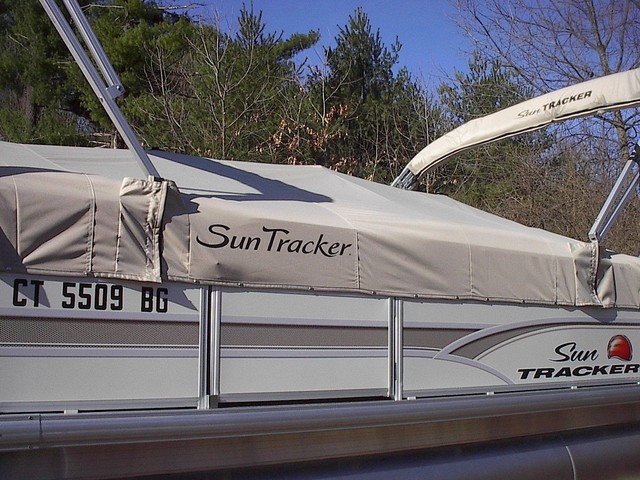 Suntracker Boat Cover P N 305709 Party Barge 20 Red Priced To Sell For Sale Online Ebay