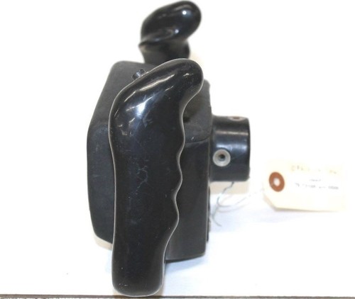 Used Cessna Turbo 310R Right-Hand Control Wheel p/n 0861326-26 - Picture 2 of 6