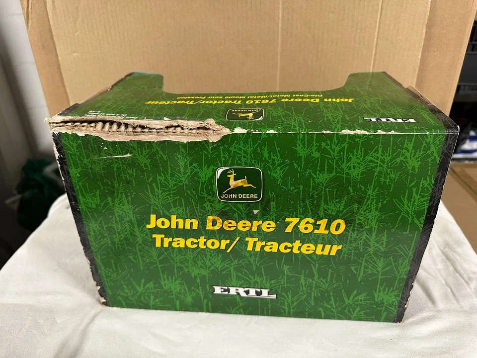 JOHN DEERE 7610 TRACTOR - ERTL - SCALA 1/16 - Immagine 4 di 4