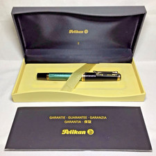 Pelikan Souveran M600M Fountain Pen Green & Black Medium Nib New In Box Product