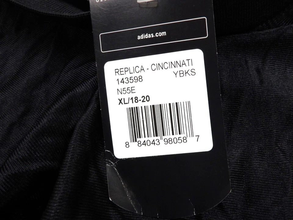 NUEVO ADIDAS NCAA CINCINNATI BEARCATS JUEGO DE BALONCESTO PANTALONES CORTOS CAMISETA TALLA JUVENIL XL Foto 3 de 4