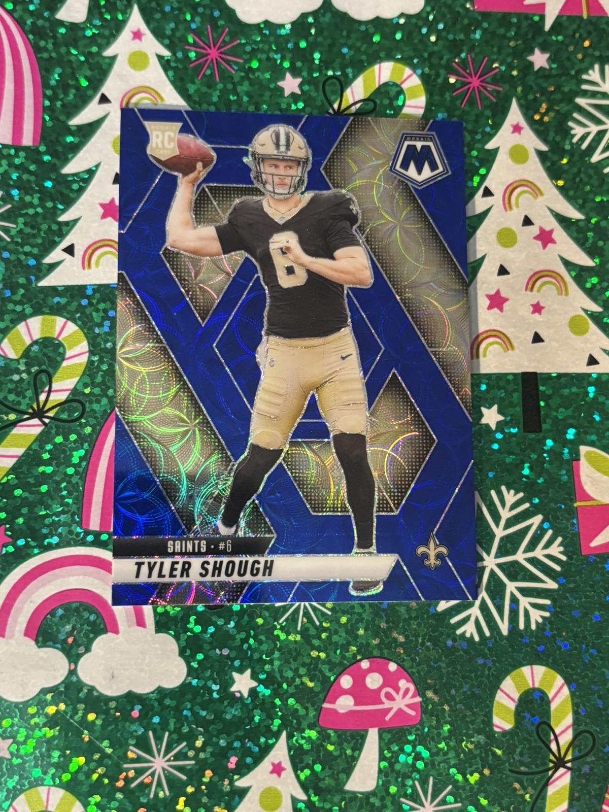 2025 Panini Mosaic Football #312 (Blue Scope)  TYLER SHOUGH [RC]
