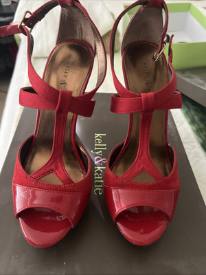 KELLY & KATIE Womens 7 Patent Leather T-Strap Platform Pumps Peep Toe Stiletto