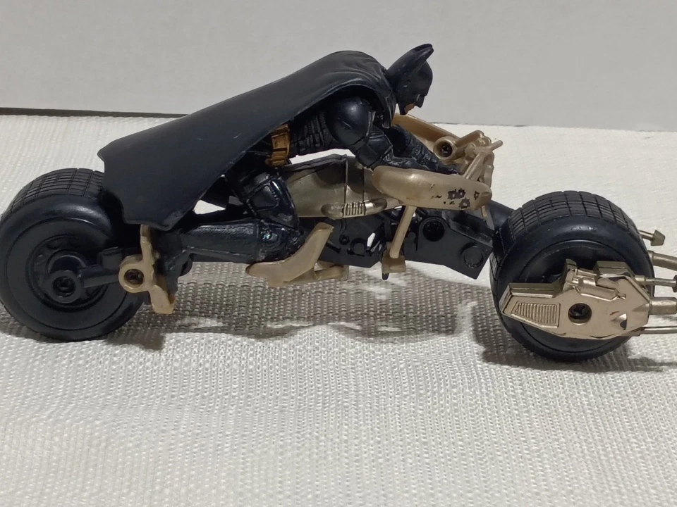 200Batman The Dark Knight Stealth Bat-Pod Cycle Motorcycle & Figure Mattel - Image 2 of 3