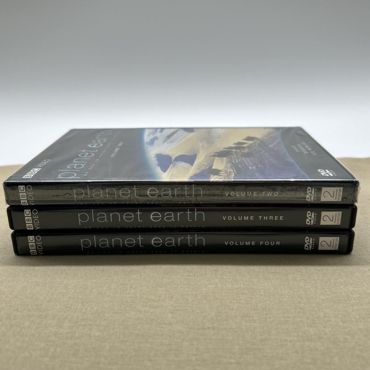 Planet Earth: Volumes 2, 3 & 4 (DVD 3-Disc Set) BBC Documentary 8