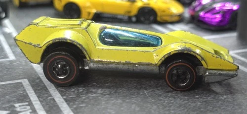 Vintage 1970 HOT WHEELS REDLINE Bugeye Yellow Opening Hood Combine Shipping