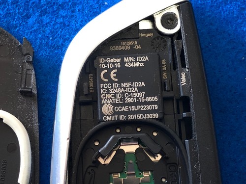 2017 BMW 750i Keyless Entry Fob Remote OEM N5F-ID2A 9389409-04 - Picture 6 of 6