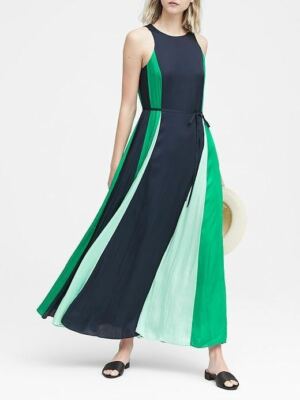 navy blue and green maxi dress Banana Republic Paneled Maxi Dress, Navy SIZE 0P 0 P $148.0 #333563 N0210