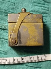 Antico calamaio dorato per inchiostro da viaggio vintage XIX-XX secolo