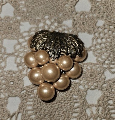 Miriam Haskell Grape Pearl Early Fur Clip Brooch 30s 40s
