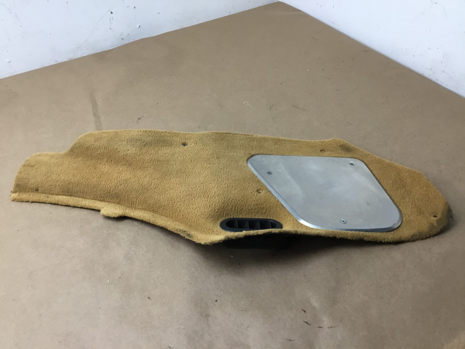 Maserati Coupe GT 2003 Front Left Footwell Foot Well Carpet Cover 02-06 ;:Y