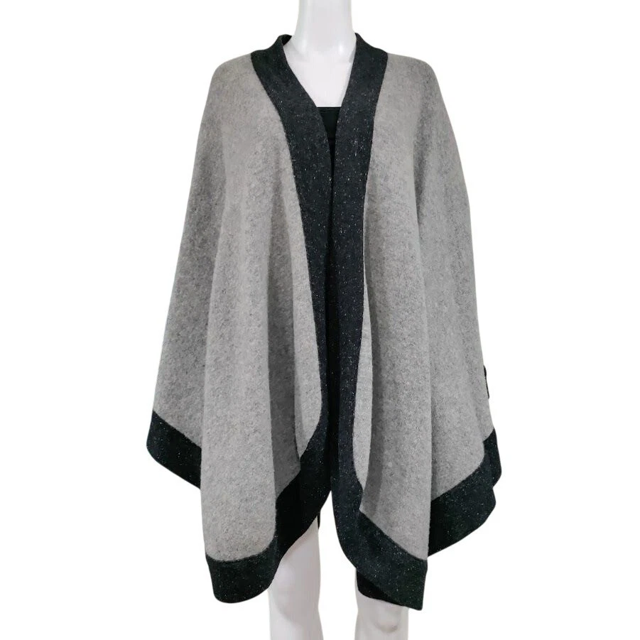Poncho Bloomingdales mezcla de lana italiana en gris negro con seda de angora Foto 3 de 4