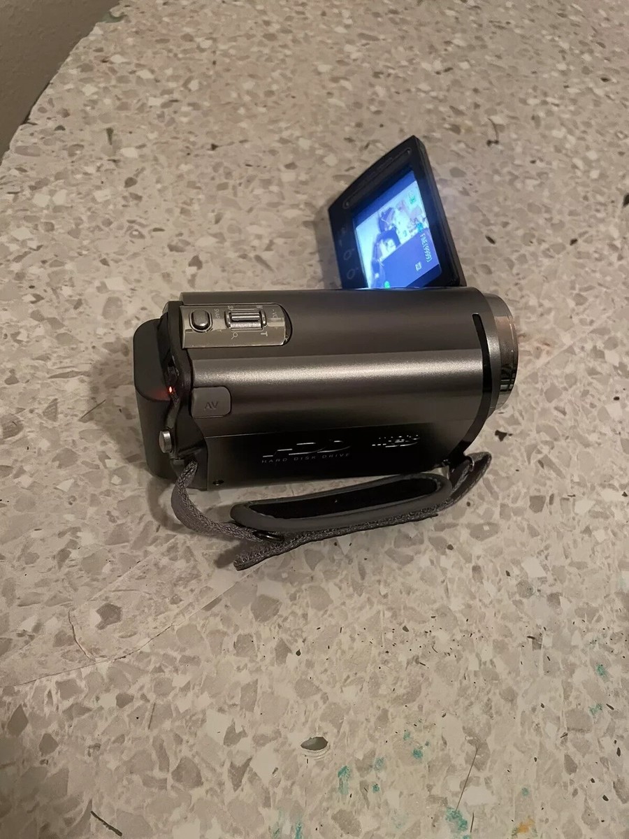 JVC Everio Video camera Zoom With 3 battery and charger Tested A+