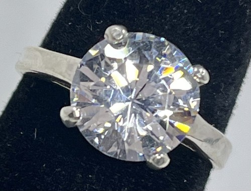 Shube Dakota West Sterling 925 Large CZ Size 7.25 Ring (1598) - Picture 8 of 8