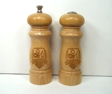 Chefs Specialties Company Pepper Mill and Salt Shaker Wood Branded