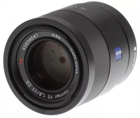 Sony Sonnar T* FE 55mm f/1.8 ZA Lens SEL55F18Z + UV Filter + Hood