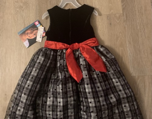 (NWT) Girl’s Size 6 Beautiful Black Christmas Dress With Red Bow Retails @$54.00 - Picture 8 of 9