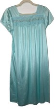 Vntg Vanity Fair Nightgown Mid Length Cap Sleeve Womens M Aqua Lace EUC