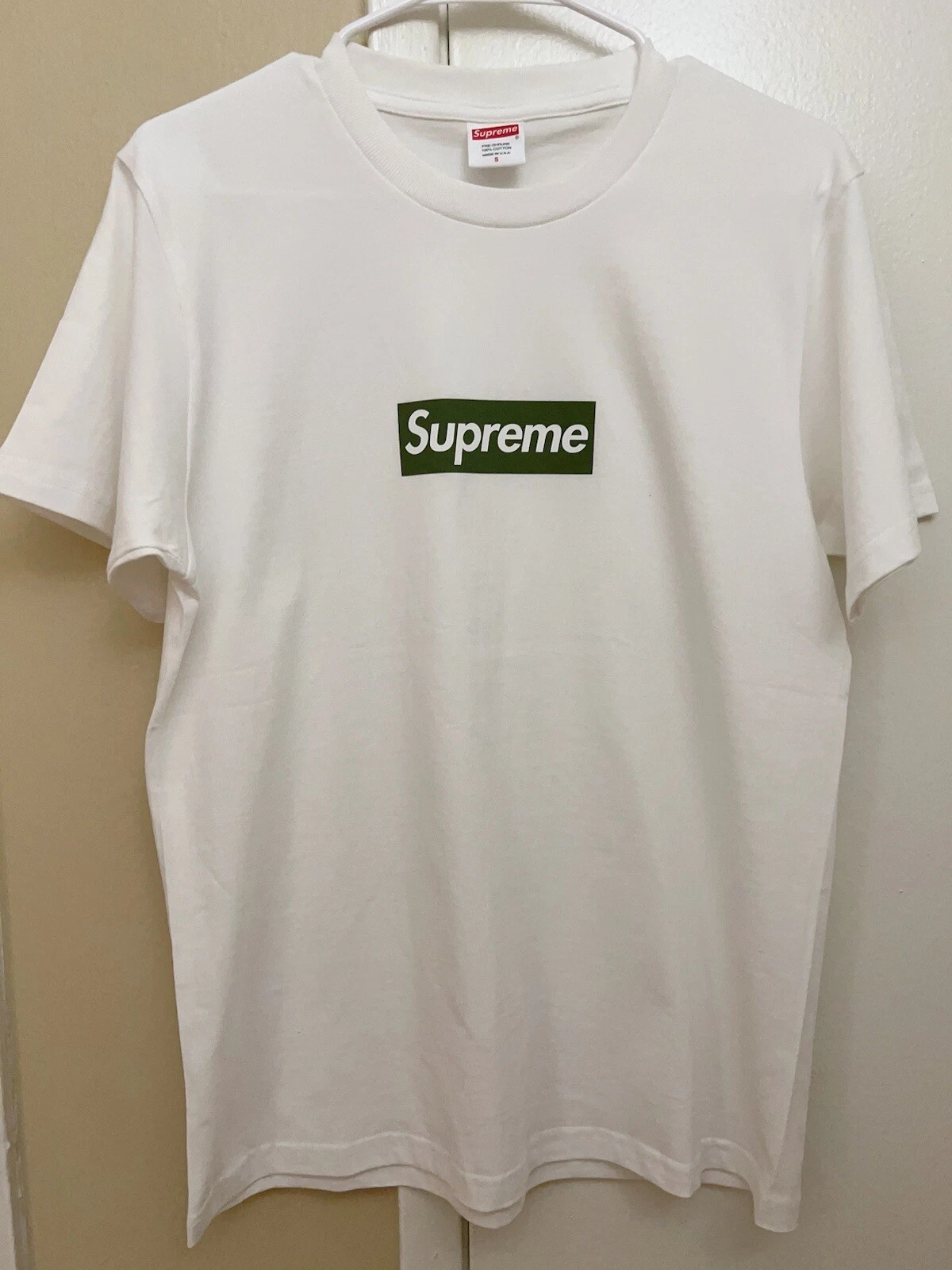 T shirt logo boîte Supreme Berlin taille S