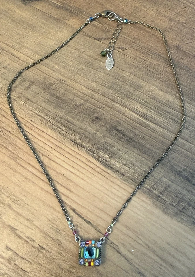 Светлячок кристалл двусторонний ожерелье - квадратный кулон - синий, зеленый, розовый 18" - Изображение 4 из 4