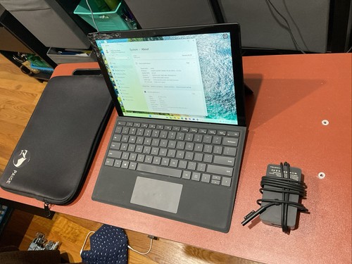 Microsoft Surface Pro 6. Intel I7 2,11 GHz. 16 GB. SSD 512GB. Danneggiato ma funzionante - Foto 7 di 14