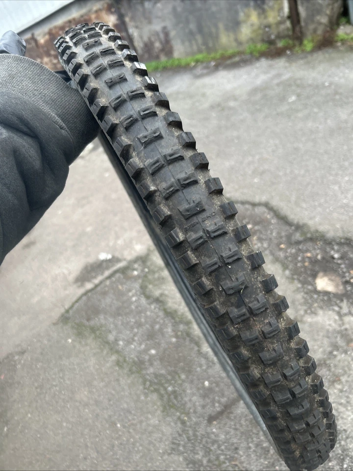 27.5” x 2.40 Schwalbe Big Betty Super Gravity Evo Tyre – MTB,Trail, XC, DH Bike - image 2 of 4