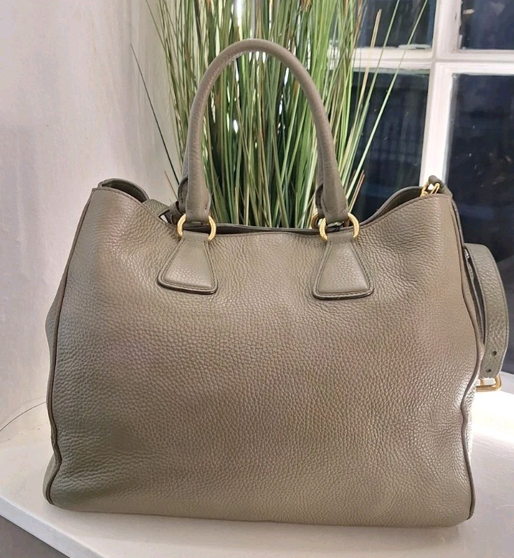 PRADA Beige & Olive Vitello Daino Leather  2way Shoulder Bag RRP £1,895 image 3