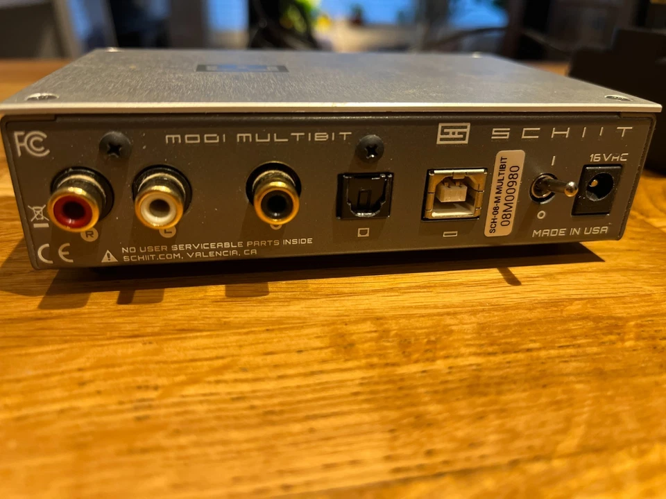 Schiit Modos Multibit DAC - USB/coaxial/TOSLINK Digital a Analógico EE. UU. - REPUESTOS Foto 2 de 4