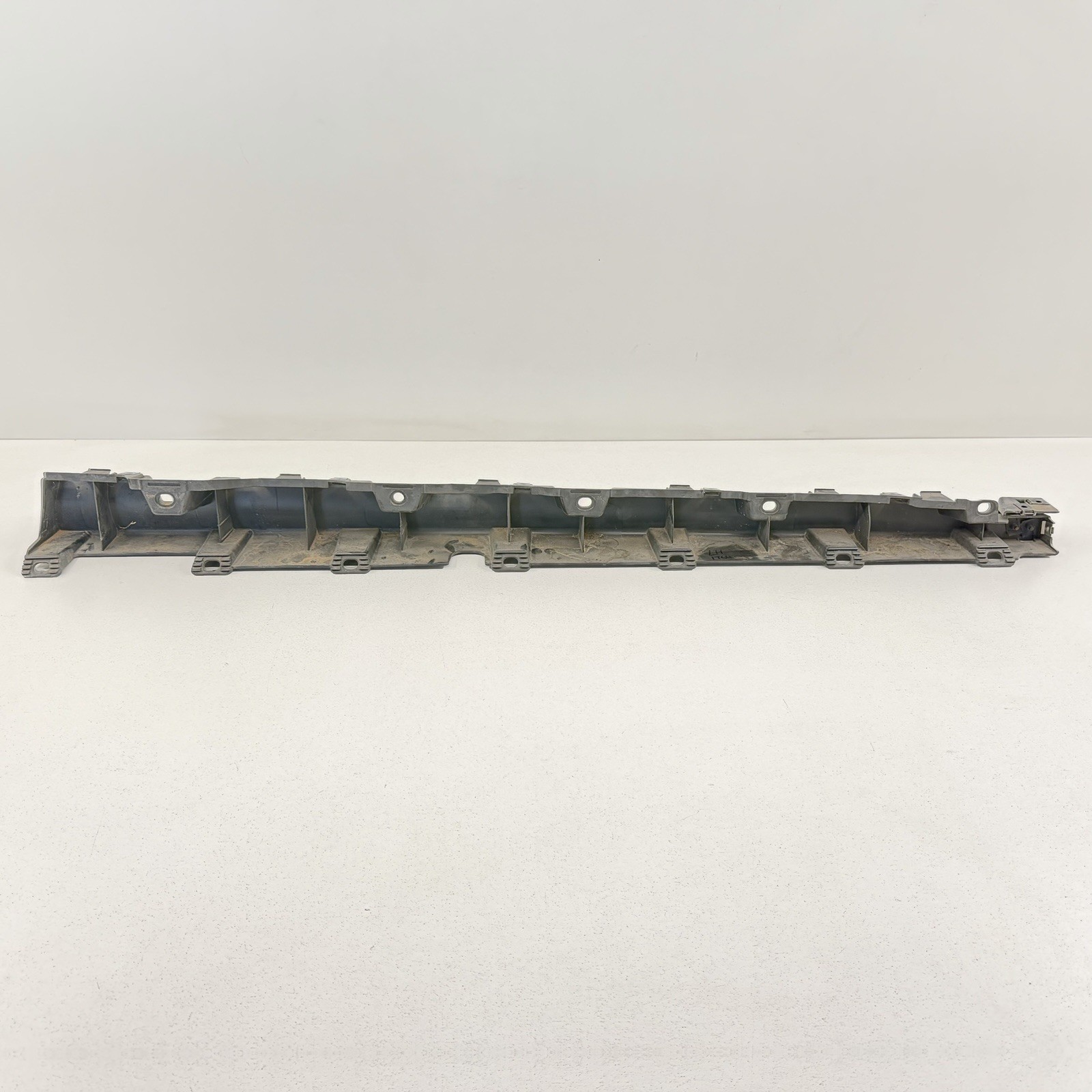 17-23 Audi R8 Driver Left Side Skirt Rocker Panel Molding Cover Trim OEM