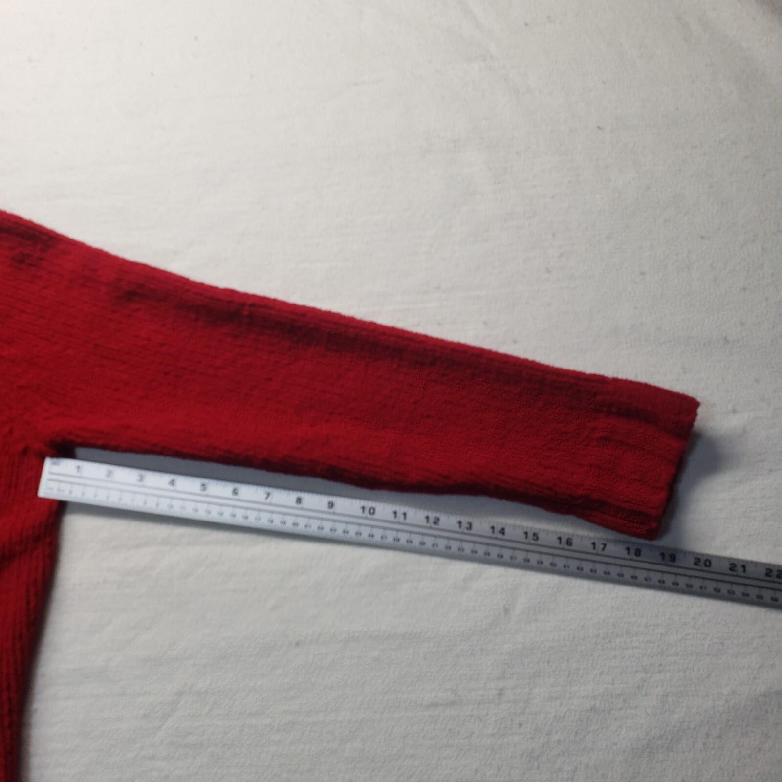 Vintage Basic Editions Solid Red Cable Knit V-Nec… - image 6