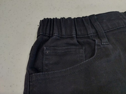 Uniqlo Girl's Black Elastic Shorts Japan Import Size 8-10 150 Sport Pockets - Picture 2 of 8