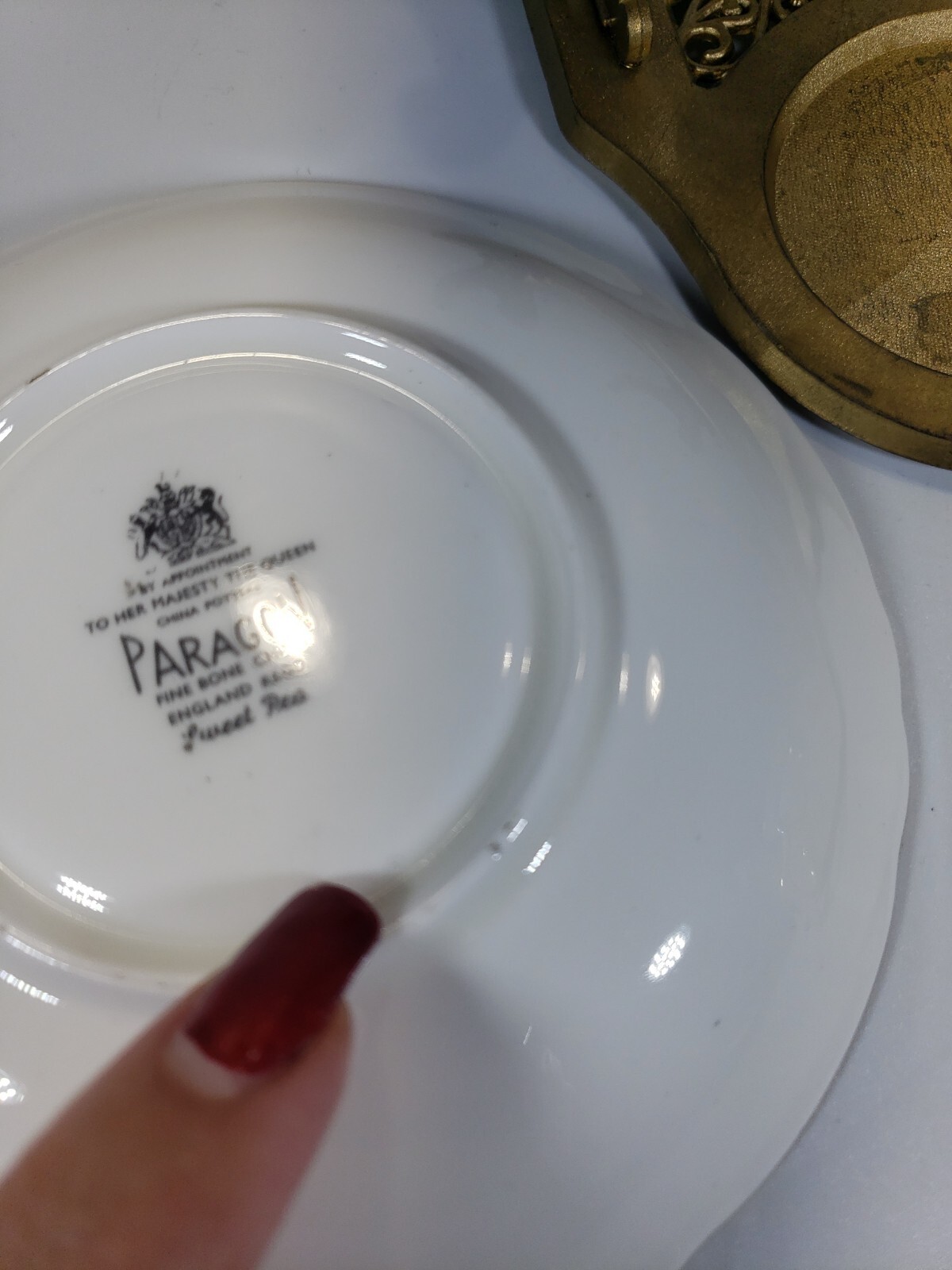 Exquisite Floral Paragon Bone China Tea Cup And Saucer