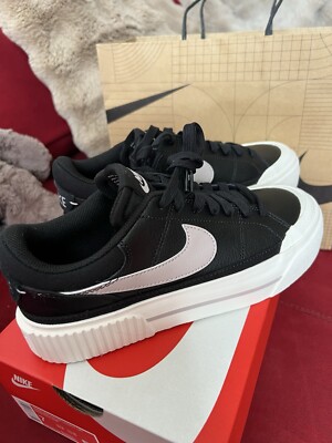 Nike Court Legacy Lift