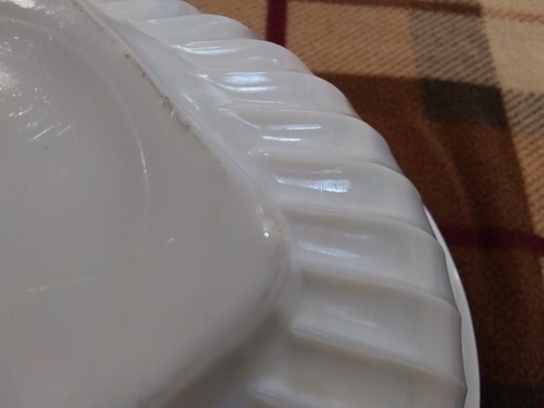 Large Vitrock Mixing/Serving Bowl by Anchor Hocking 1940's 10 1/4 x 5 1/8 - Picture 8 of 9