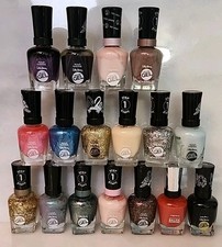Lot Of 17-  Sally Hanson Miracle Gel & Salon Manicure.