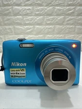 Nikon Coolpix S3300 16MP Digital Camera Nikkor 6x Zoom - Blue - Tested (Boxed)