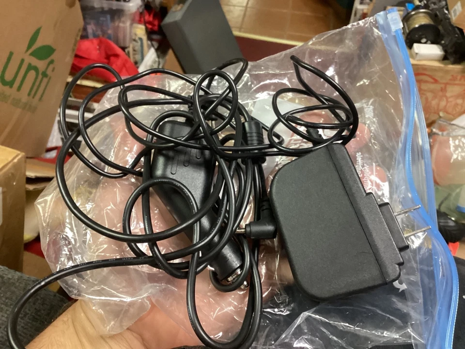 ClarionMind NR1UB GPS 4.8" Touch Screen GPS with wires - Image 4 of 4