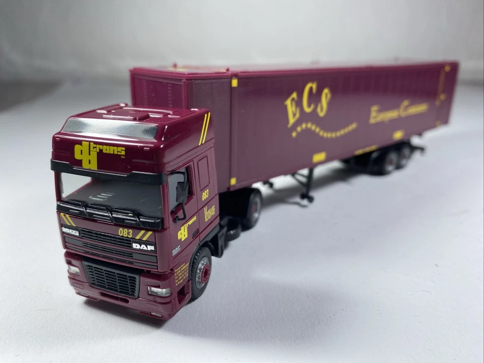 T132 HERPA 1:87 HO LKW DAF ECS European Containers H0 Sattelzug  - Bild 2 von 4