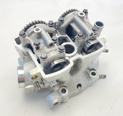 YAMAHA Genuine CYLINDER HEAD ASSEMBLY 17D-11102-11-00 New from