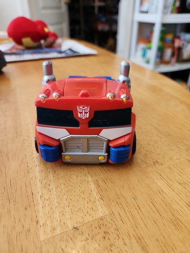 6.5" Tall Playskool Transformers Rescue Bots Optimus Prime Truck - Picture 6 of 9