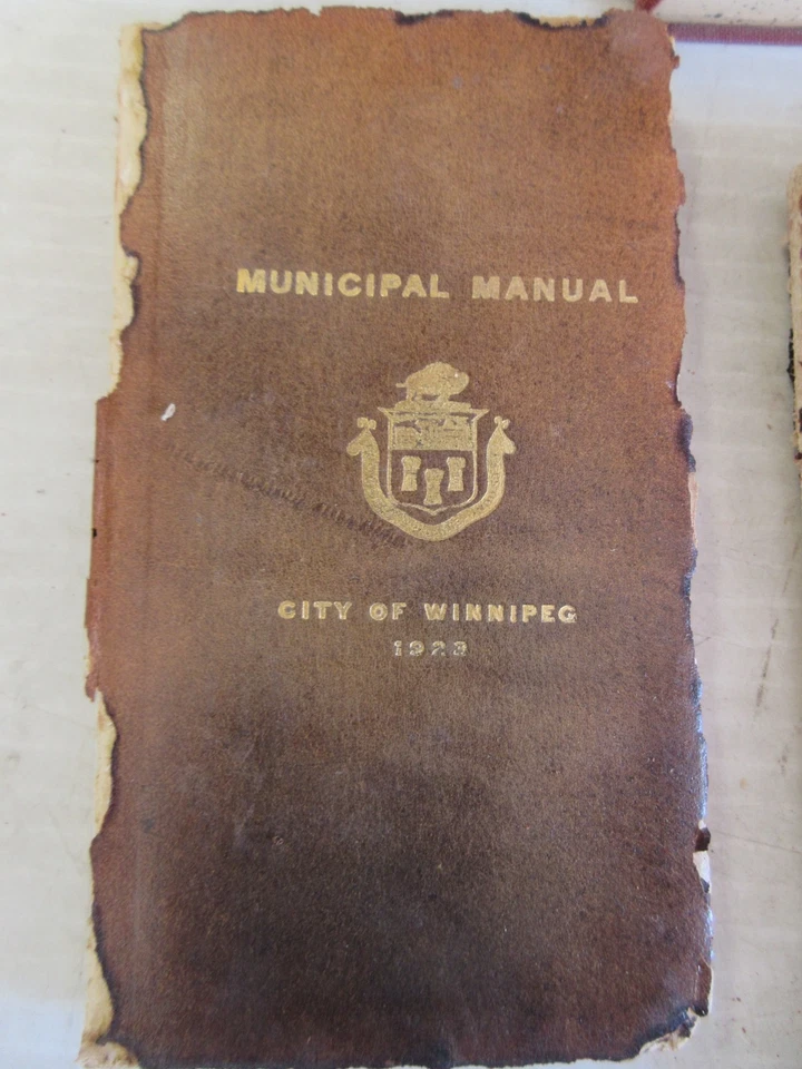 RARE CITY OF WINNIPEG MUNICIPAL HANDBOOKS 1915, 23, 29, 34 & 49 - Image 4 of 4