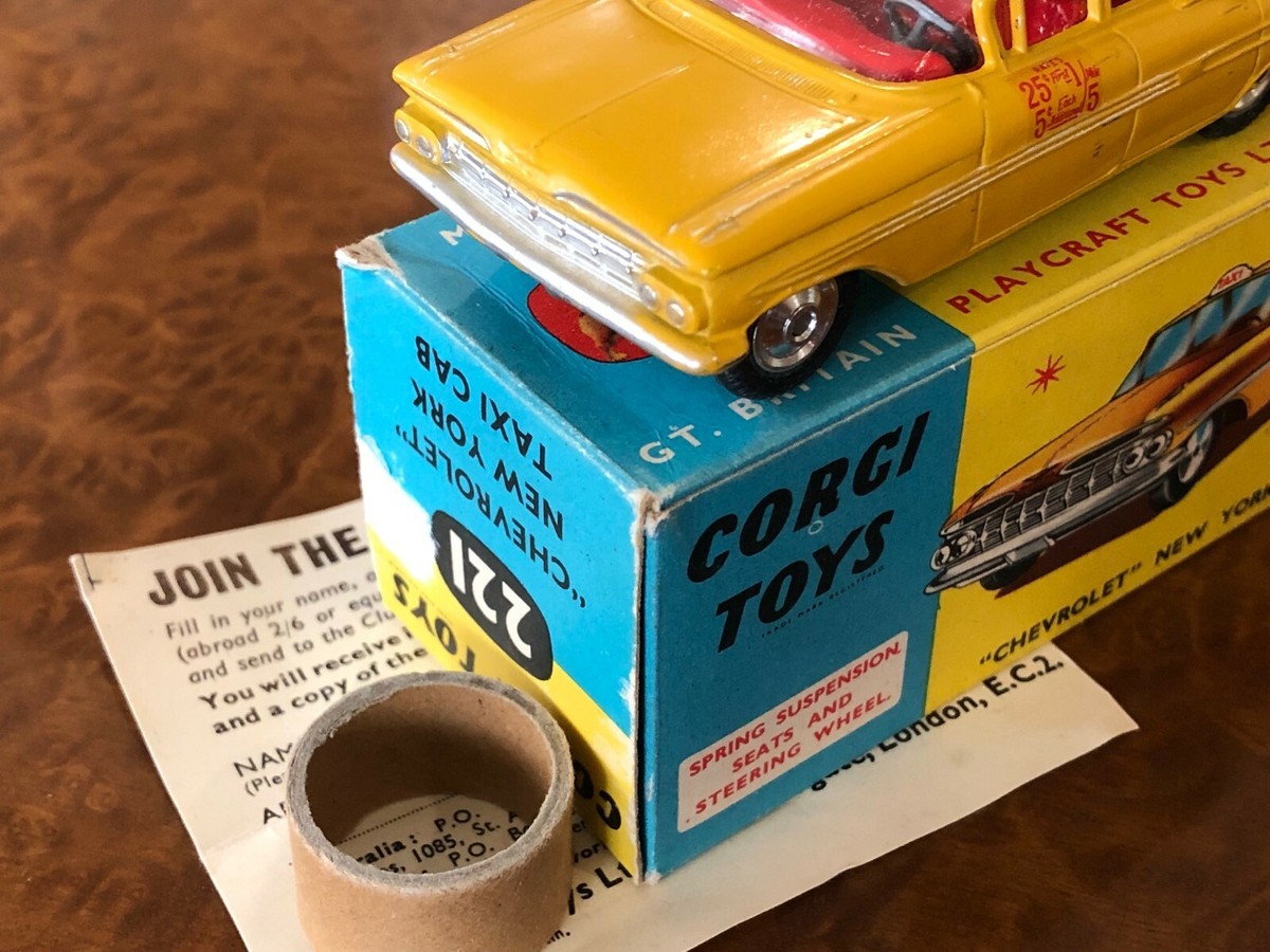 美品レア　CORGI TOYS CHEVROLET NY TAXI ミニカー Vintage Corgi Toys | Chevrolet Impala New York Taxi Cab | No. 221