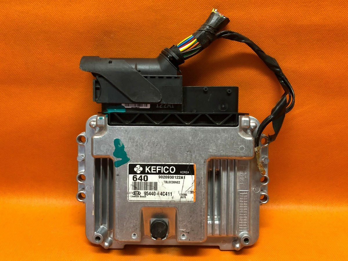 こた エンジンコンピュータボード 95540-2D320 955402D320 95441-2D320