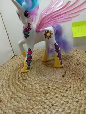 Hasbro My Little Pony  2011 Works Talks And Lights Up