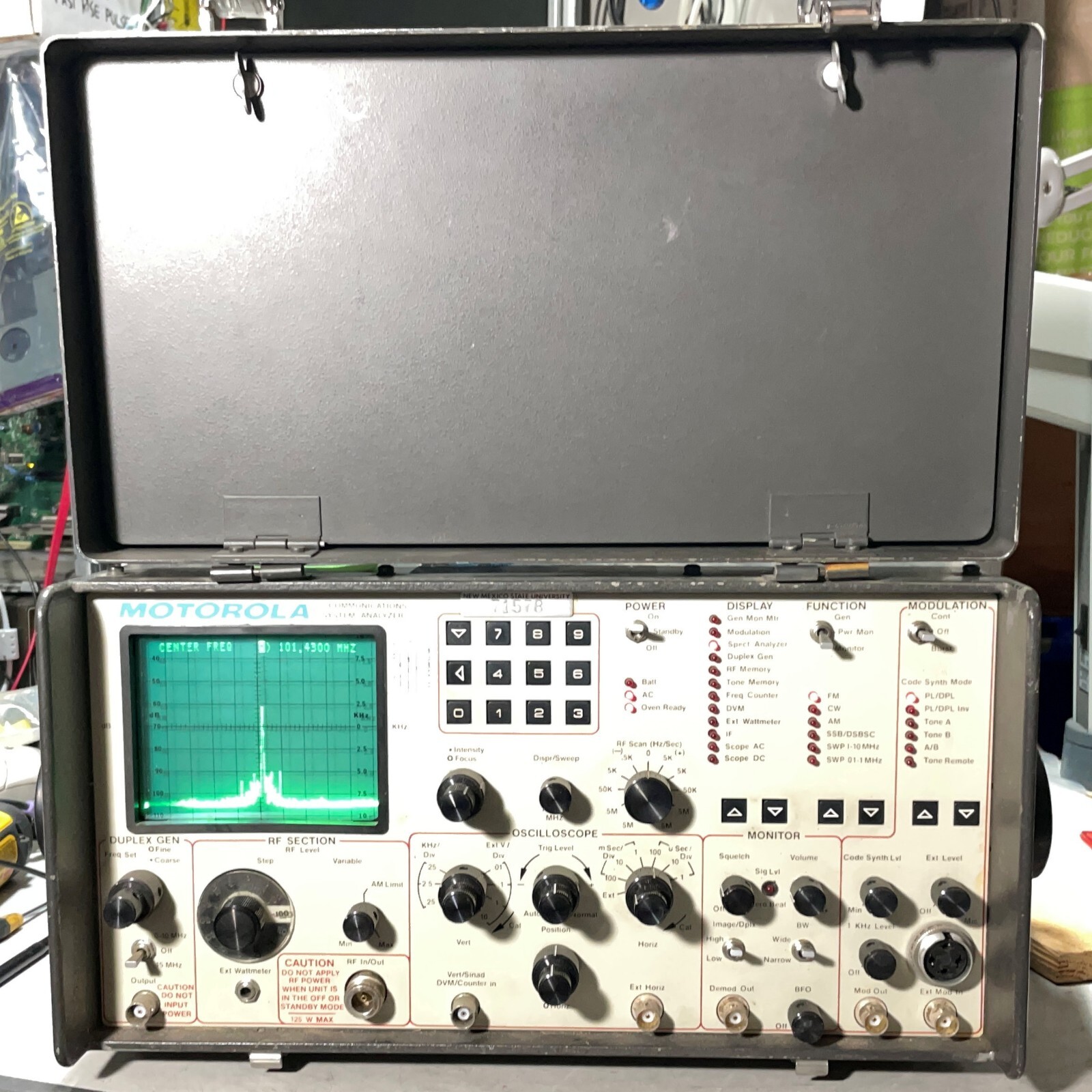 Motorola R-2001B Communications System Analyzer