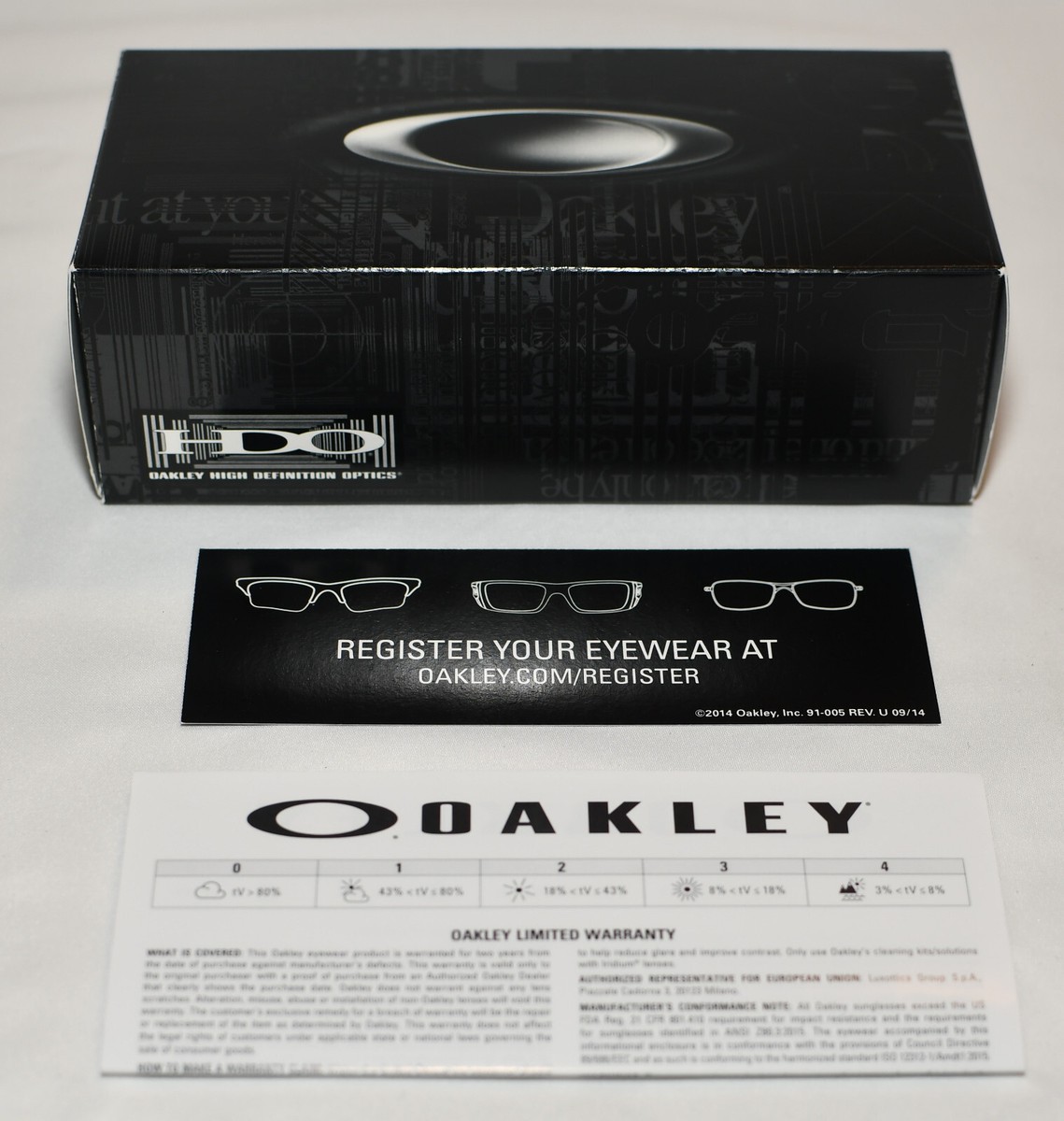 OAKLEY 　ディスプレイ 　コレクションケース　即購入OK Oakley Silver R Sunglasses BOX ONLY Polished Black Frames - 009342
